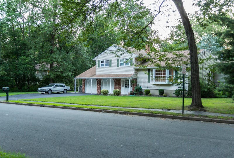 Beautiful house & yard near the road in New Jersey, USA.