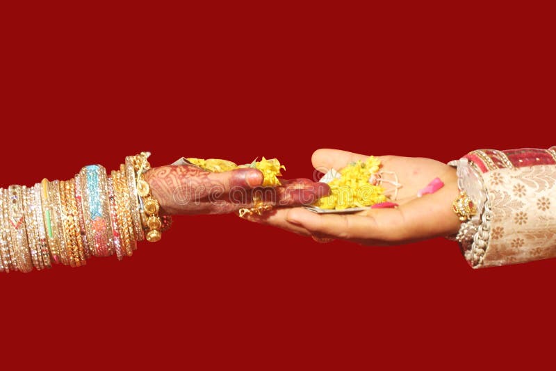 beautiful indian hindu dulha dulhan hand wedding pre ceremonial rituals pooja items 195884930
