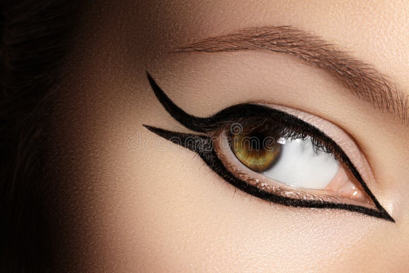 Beautiful Macro of Female Eye with Fashion Black Eyeliner Makeup. Perfect Graphic  Liner Shape. Cosmetics and Make-up Stock Image - Image of minimalism,  female: 178386911