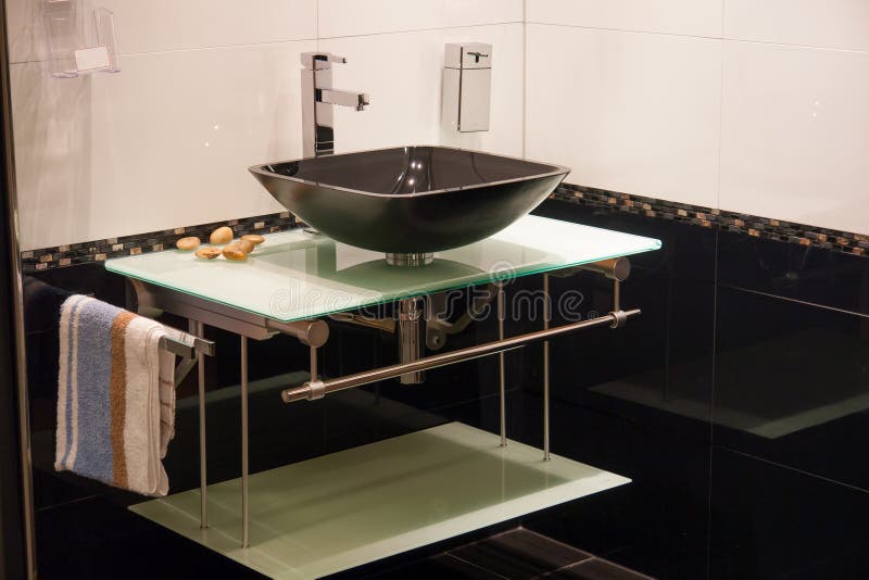 Beautiful Modern Bathroom in Luxury New Home royalty free stock photos Beautiful Modern Bathroom in Luxury New Home royalty free stock photos