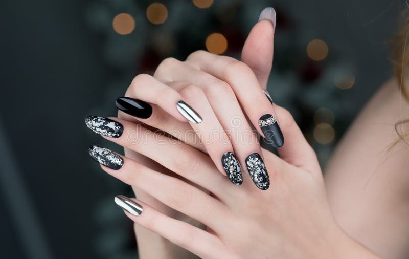 beautiful nail art Images • ❦⋆Çüté lã໓໓øô 𒆜 ༻ (@ladootrends) on ShareChat