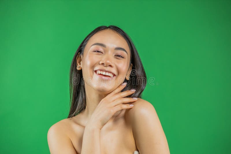 Asian Yang Nude