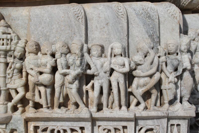Beautiful stone carving at ancient sun temple at ranakpur. The ranakpur jain temple is 97 km. by road from udaipur, rajasthan, india. ancient sun temple in world royalty free stock image Beautiful stone carving at ancient sun temple at ranakpur. The ranakpur jain temple is 97 km. by road from udaipur, rajasthan, india. ancient sun temple in world royalty free stock image