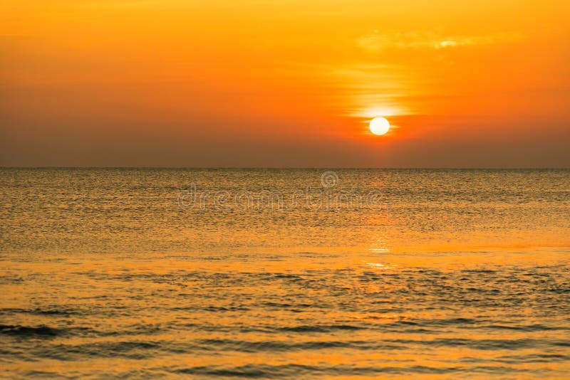 Beautiful Sunrise Over the Ocean Stock Image - Image of sunrise, cloud ...