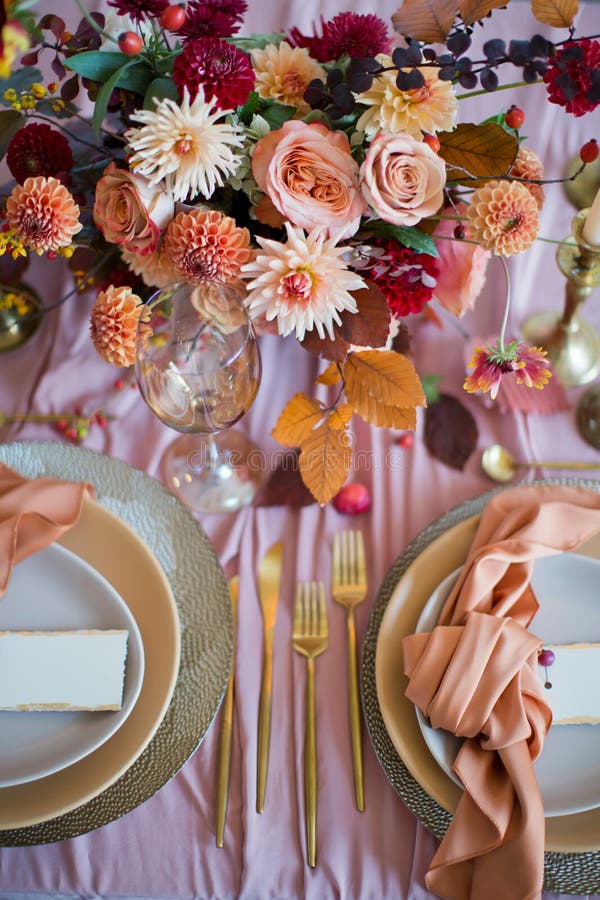 Beautiful table setting with flowers