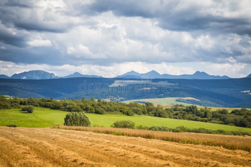 Krásna tatranská krajina za slnečného dňa