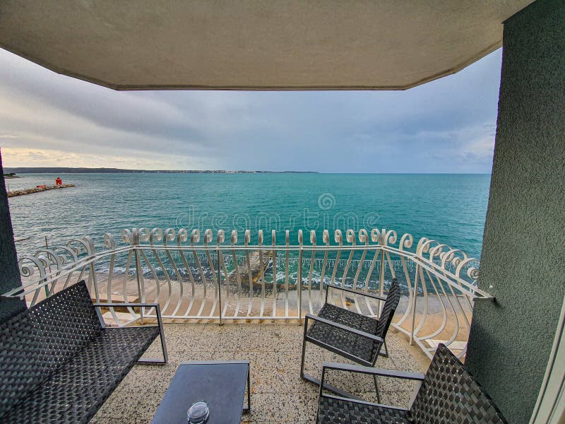 Hotel with balcony near me