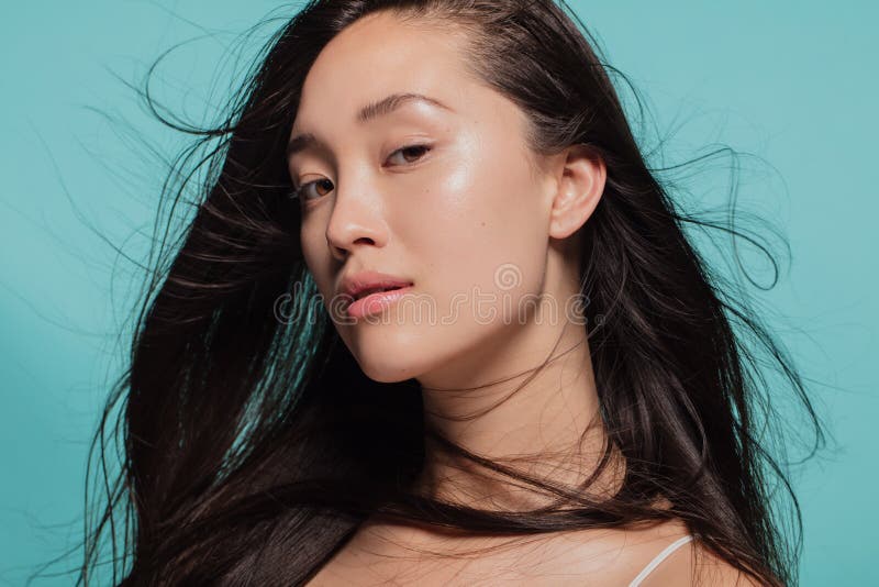 https://thumbs.dreamstime.com/b/beautiful-woman-perfect-clean-skin-close-up-portrait-beautiful-young-woman-perfect-clean-skin-korean-female-model-139456735.jpg