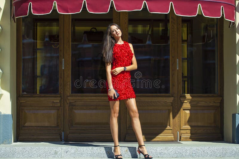 Free Photo | Young stylish beautiful woman in blue printed dress, red bag,  sunglasses, happy mood, fashionable outfit, trendy apparel, smiling,  summer, accessories