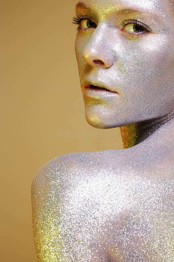 Searching for Gold Body Paint : r/nakedbodypaint