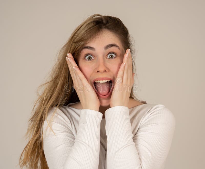 https://thumbs.dreamstime.com/b/beautiful-young-blonde-teenager-woman-happy-face-making-surprised-gestures-looking-pointing-something-shocking-good-156837332.jpg