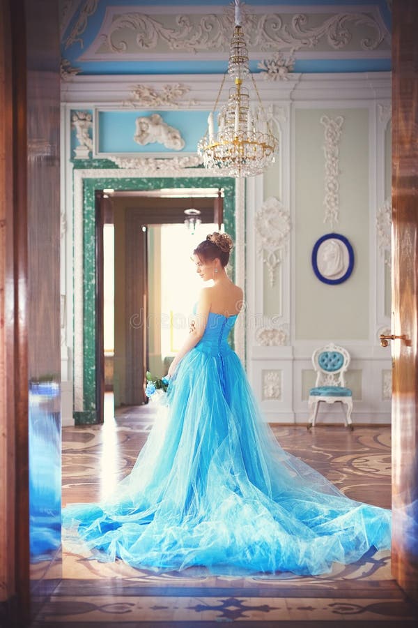 Aggregate more than 149 ball gown inside latest