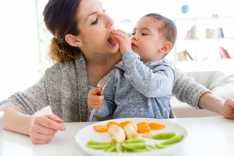 Alimentación madre lactante estreñimiento bebé