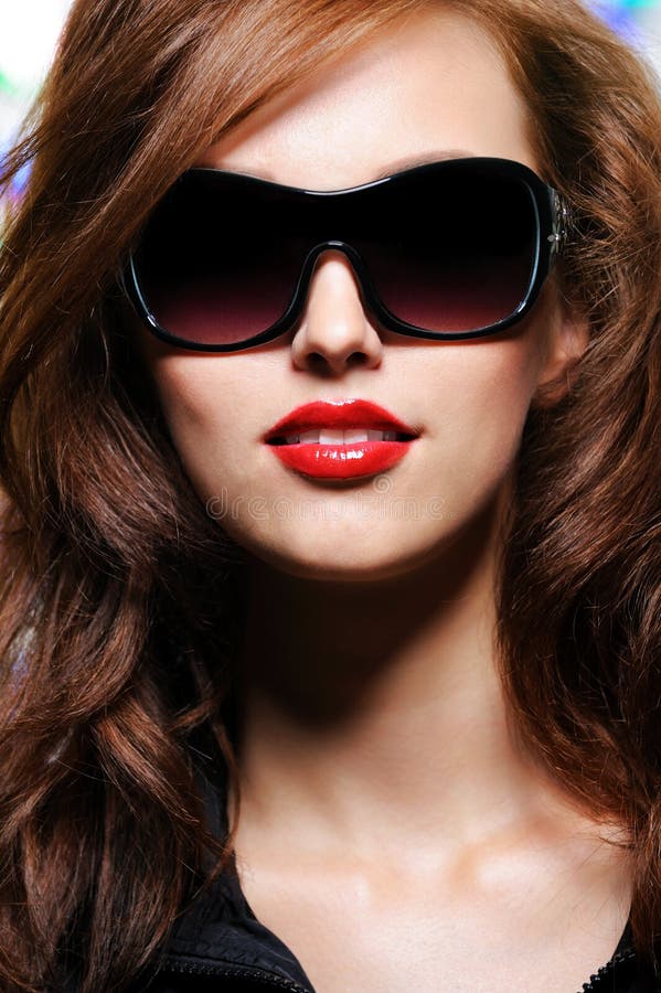 Beauty glamour woman with red lipstick