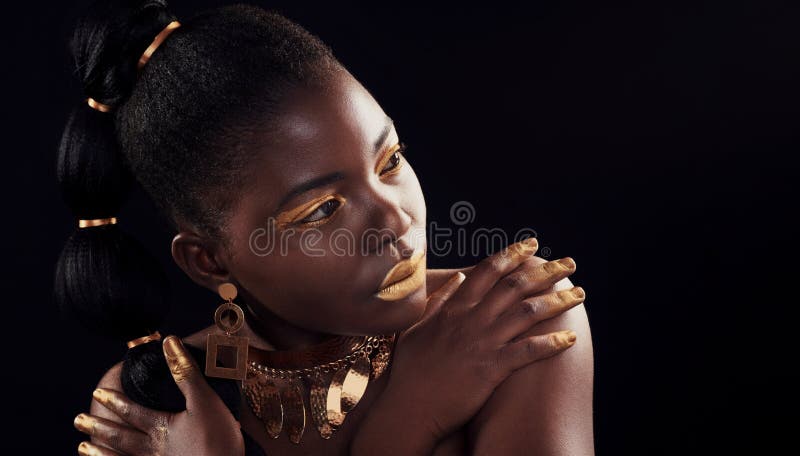 Art, glitter and black woman with gold makeup on brown background, face  paint and cosmetics. Shine, glow and African model in studio for beauty  Stock Photo - Alamy