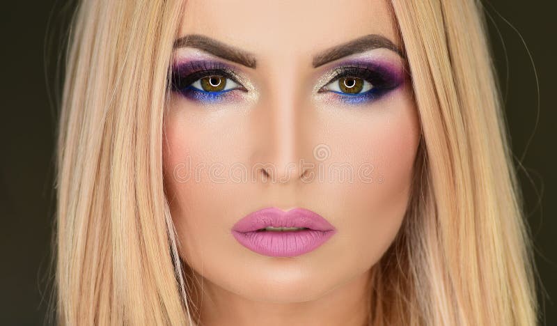 65 Pretty Eye Makeup Looks : brown glitter makeup look