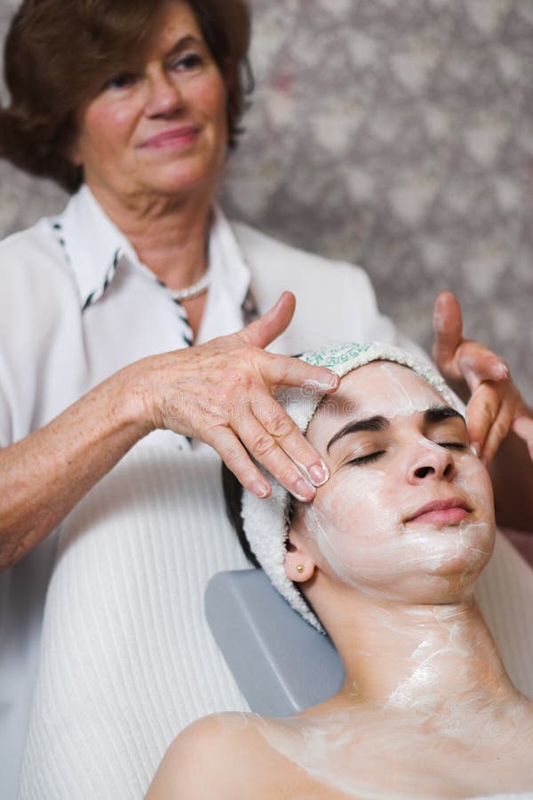 Beauty parlour 7.
