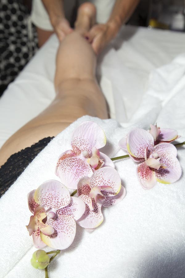 Beauté et anti massage de cellulites photo stock Beauté et anti massage de cellulites photo stock