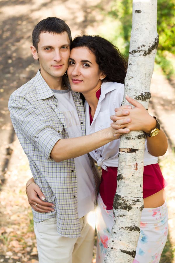 Beau et heureux couple amoureux photos libres de droits