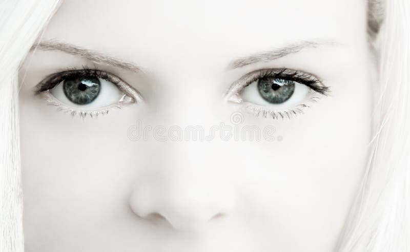 Beaux yeux photographie stock libre de droits Beaux yeux photographie stock libre de droits