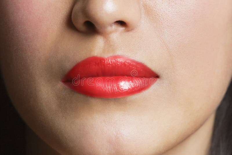 Bebouwd portret van het ernstige Spaanse vrouw staren stock afbeelding Bebouwd portret van het ernstige Spaanse vrouw staren stock afbeelding