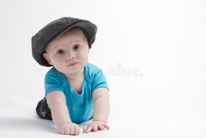 Bebé com chapéu
