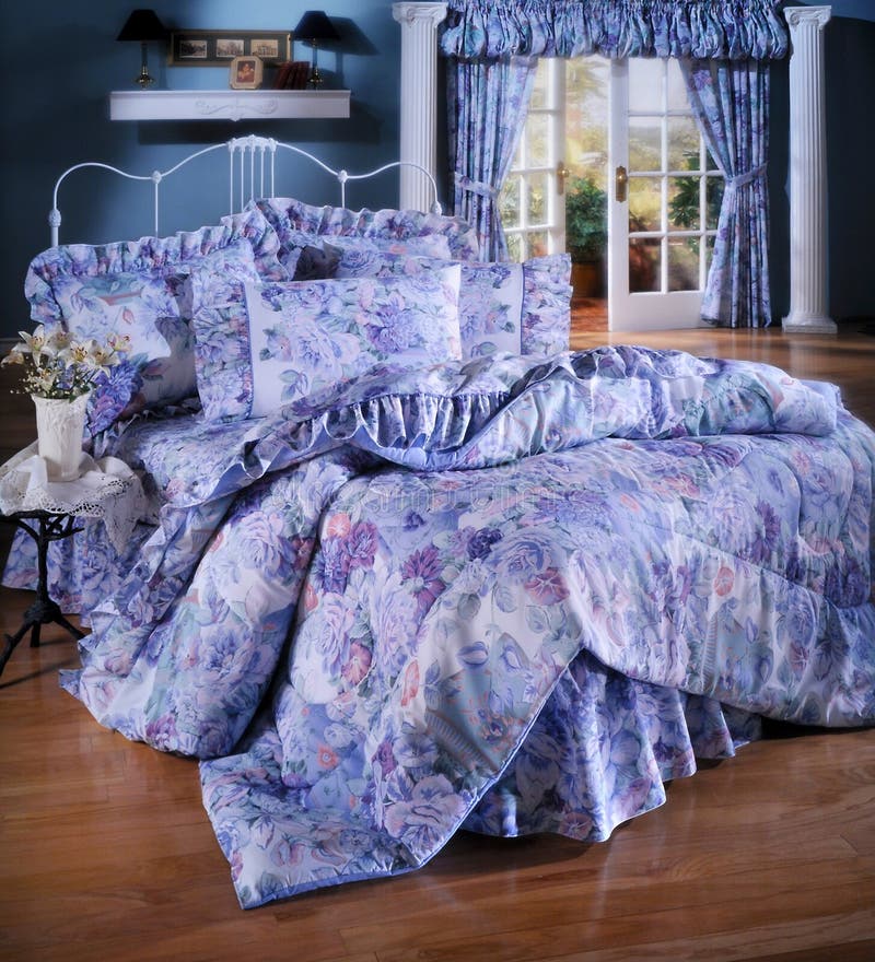 Bed room set with bedding