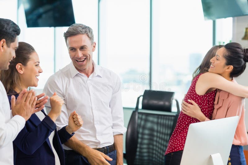Flirten met mannelijke collega