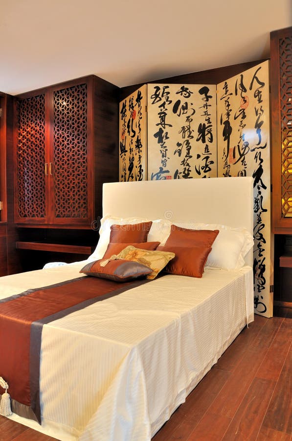 Bedroom with oriental style decoration