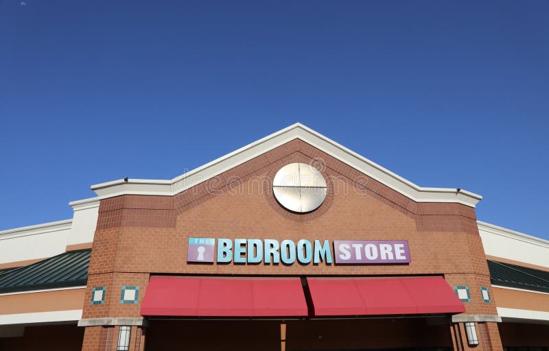 The Bedroom Store, St. Louis, Missouri Editorial Photography - Image of hutch, sells: 97967057