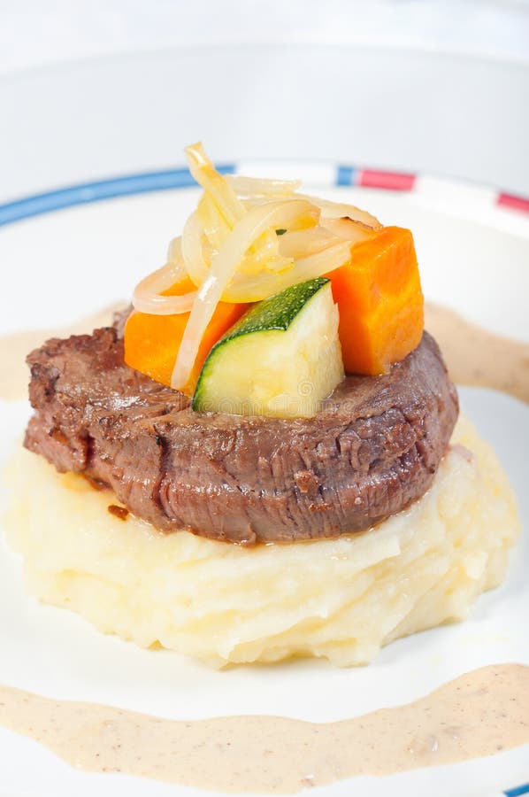 Beef Tenderloin Mash Potatoes Buttered Vegetables Stock Photos Free