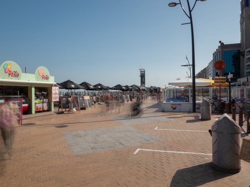 Beeld met een langzaam blind op binnen Blankenberge wordt genomen die stock foto Beeld met een langzaam blind op binnen Blankenberge wordt genomen die stock foto