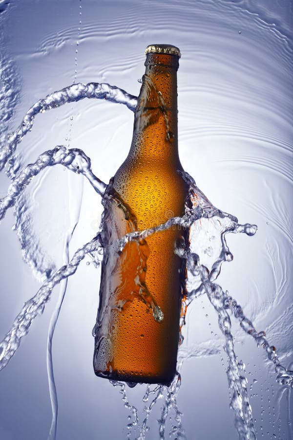 Beer Bottle Water Rinsing Stock Photos Free & RoyaltyFree Stock