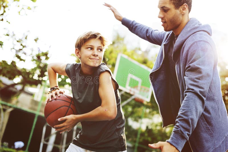 Begrepp för basketidrottsman nenSport Exercise Skill övning arkivbild