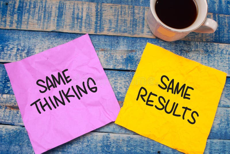 Begrepp för citationstecken för ord för självutveckling Motivational, samma Thinkin arkivfoto Begrepp för citationstecken för ord för självutveckling Motivational, samma Thinkin arkivfoto