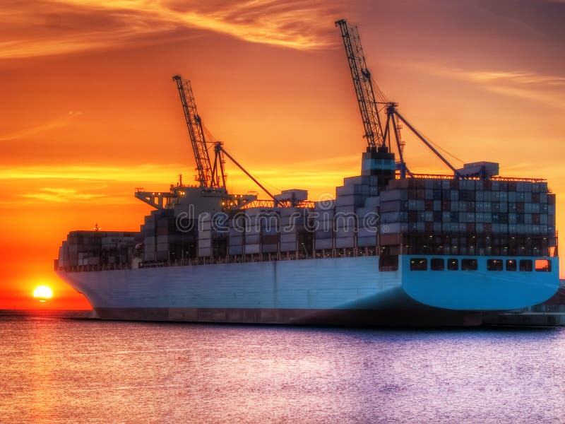 Behälter-Frachtschiff stockbild Behälter-Frachtschiff stockbild