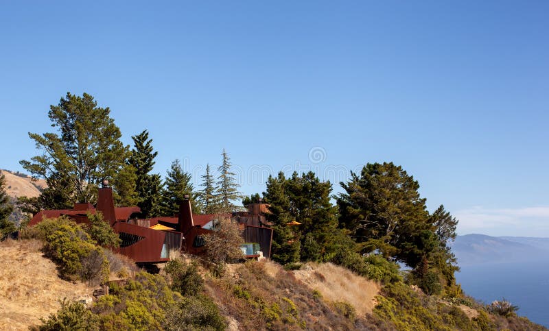 High above the Pacific Ocean in Big Sur, this luxury resort environmentally designed and artfully crafted to fit in with the surrounding hills. High above the Pacific Ocean in Big Sur, this luxury resort environmentally designed and artfully crafted to fit in with the surrounding hills.