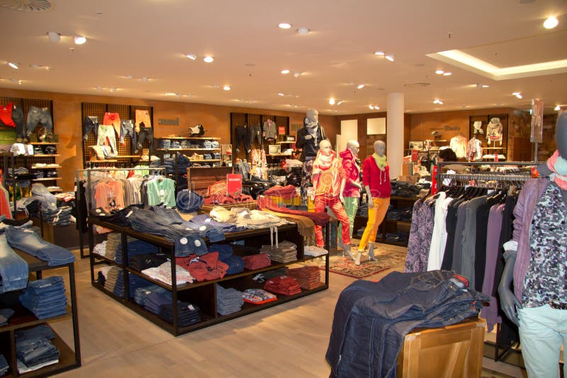 Bekleidungsgeschäft lizenzfreies stockbild