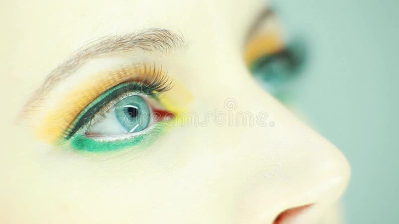 Bel oeil de femme clips vidéos