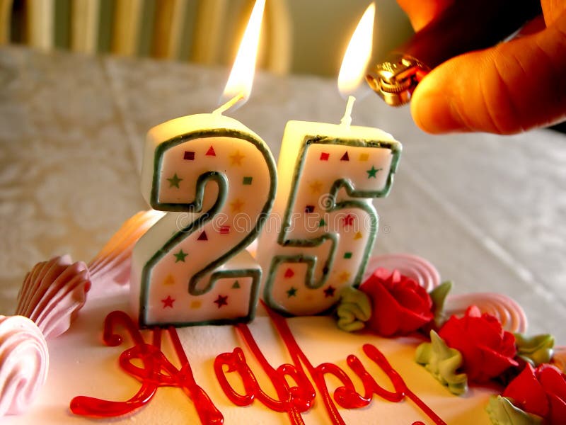 Beleuchtung-Geburtstag leuchtet 2 durch lizenzfreie stockfotos Beleuchtung-Geburtstag leuchtet 2 durch lizenzfreie stockfotos