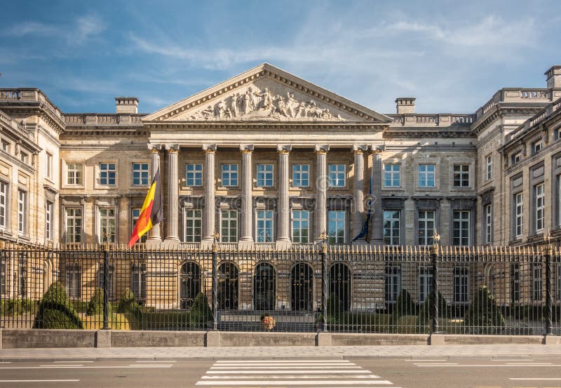 belgian-parliament-brussels-belgium-september-facade-romanesque-style-pillars-fresco-triangle-black-gold-fence-128379802.jpg