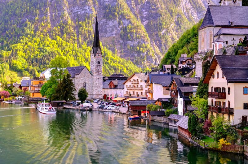 Bella città di Hallstatt in Austria fotografia stock libera da diritti Bella città di Hallstatt in Austria fotografia stock libera da diritti