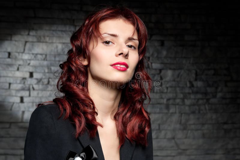 Bella donna con capelli rossi fotografie stock