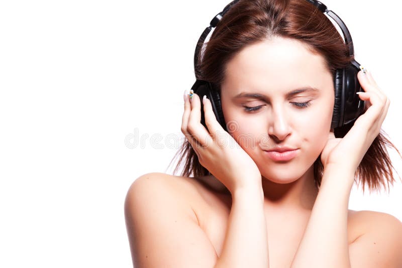 Bella donna con le cuffie immagine stock libera da diritti