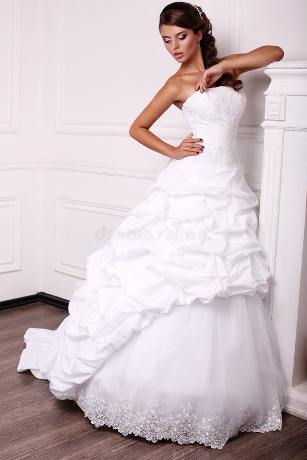 bella donna modest dresses