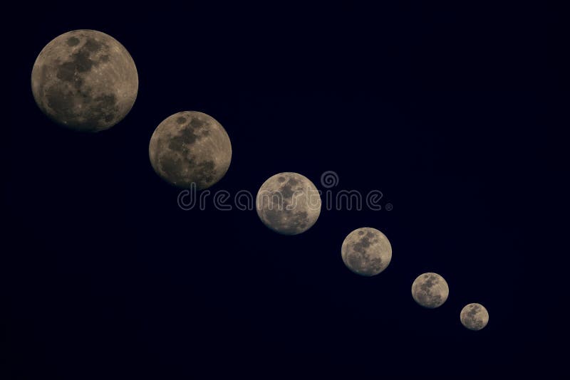 Bella luna piena immagine stock libera da diritti Bella luna piena immagine stock libera da diritti