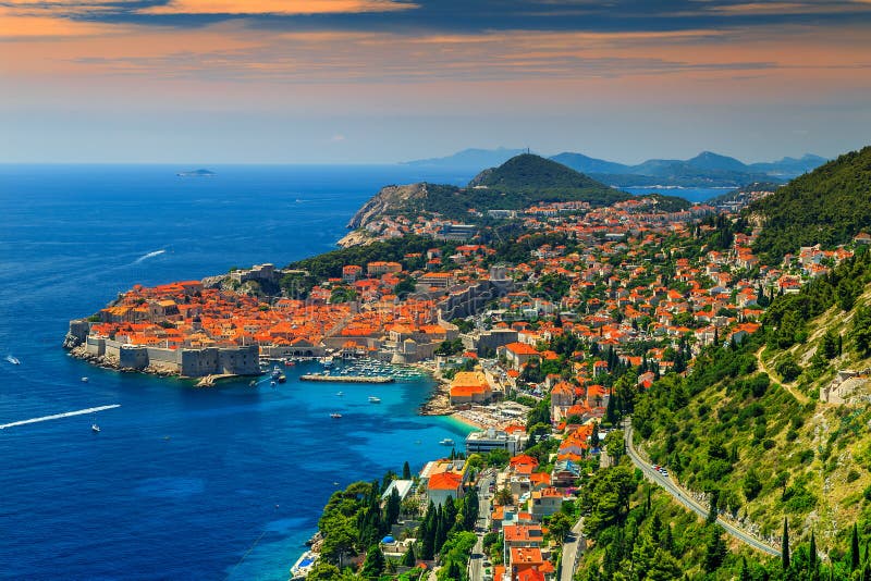 Bella vista panoramica della città murata, Ragusa, Dalmazia, Croazia