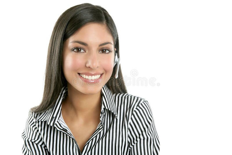 Belle femme d'affaires parlant avec l'écouteur photo stock Belle femme d'affaires parlant avec l'écouteur photo stock