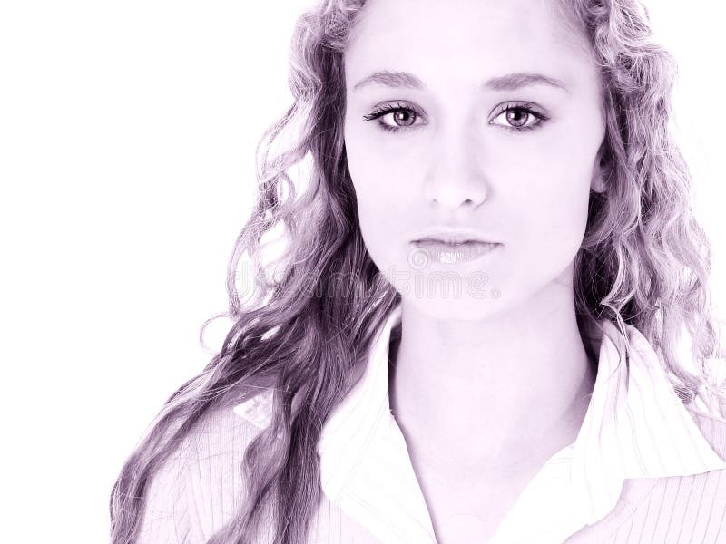 Belle fille de l'adolescence avec le long cheveu blond bouclé image libre de droits Belle fille de l'adolescence avec le long cheveu blond bouclé image libre de droits
