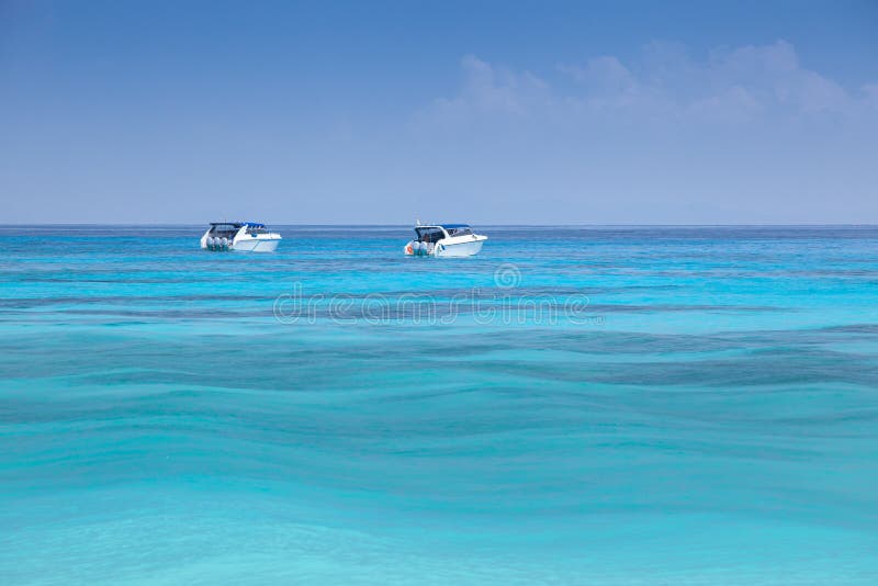 Belle plage à l'île de Tacai, Thaïlande photographie stock libre de droits Belle plage à l'île de Tacai, Thaïlande photographie stock libre de droits